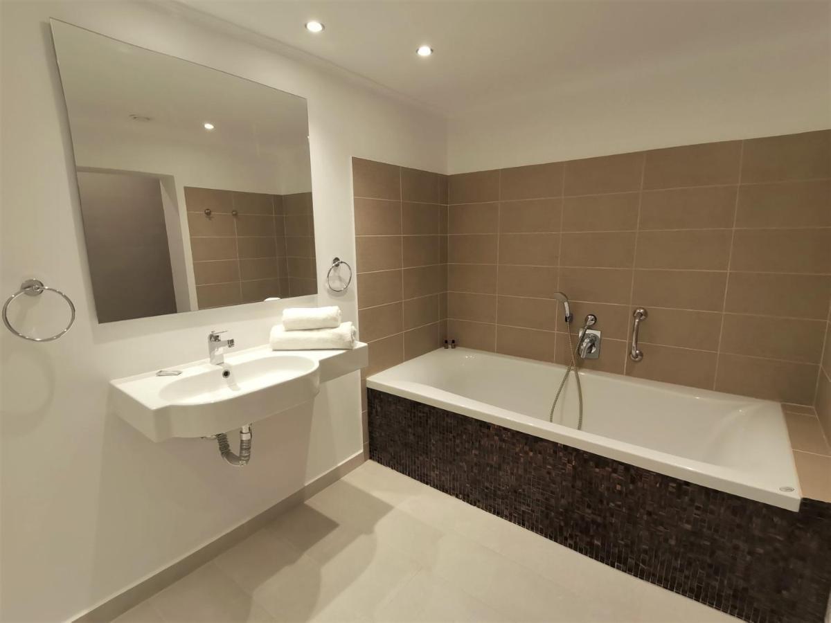 Helion Apartments Gouvia Dış mekan fotoğraf