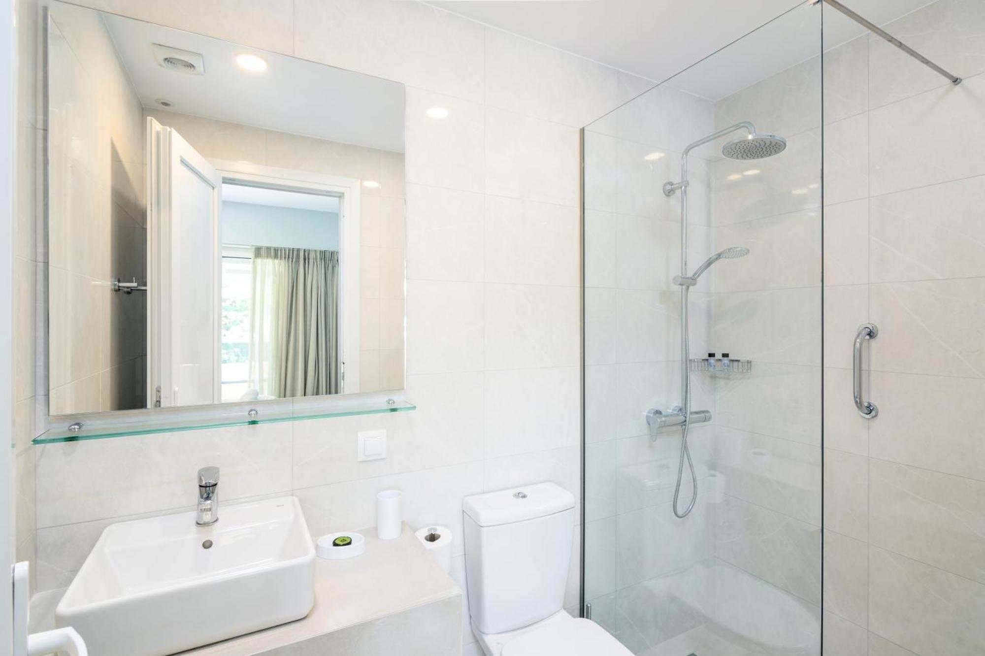 Helion Apartments Gouvia Dış mekan fotoğraf