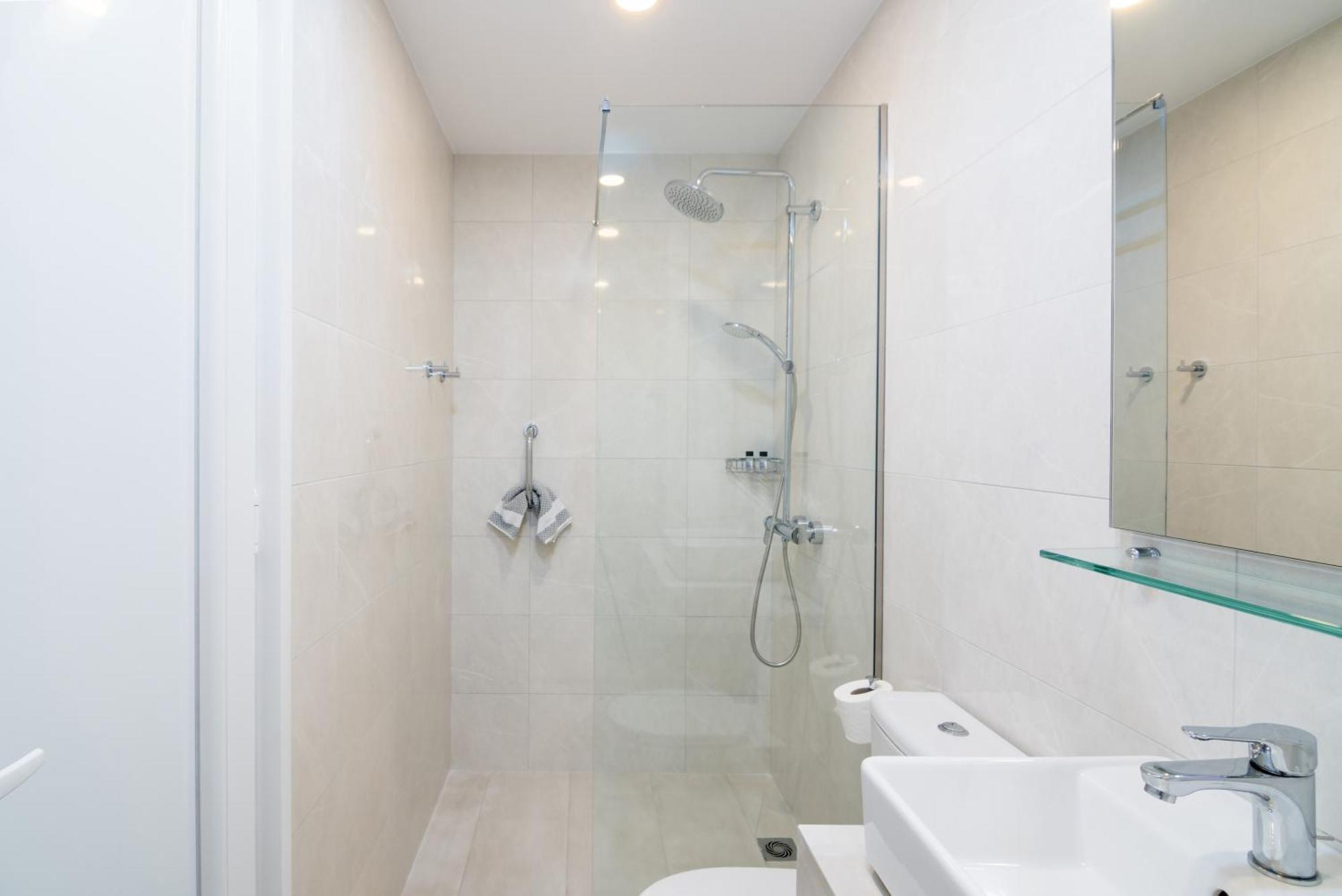 Helion Apartments Gouvia Dış mekan fotoğraf