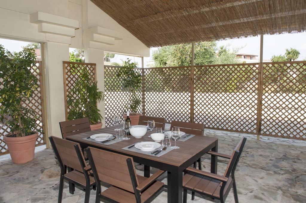 Helion Apartments Gouvia Dış mekan fotoğraf